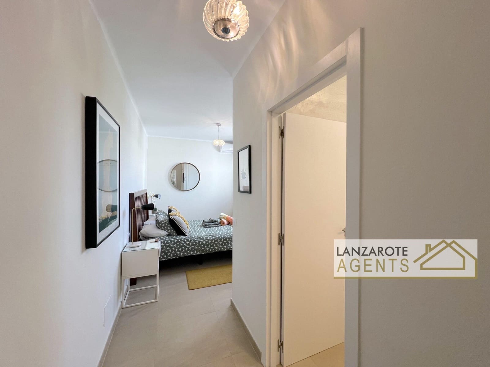Chalet de 4 habitaciones en Playa Blanca en venta - 950.000 € (Ref: 10000948)