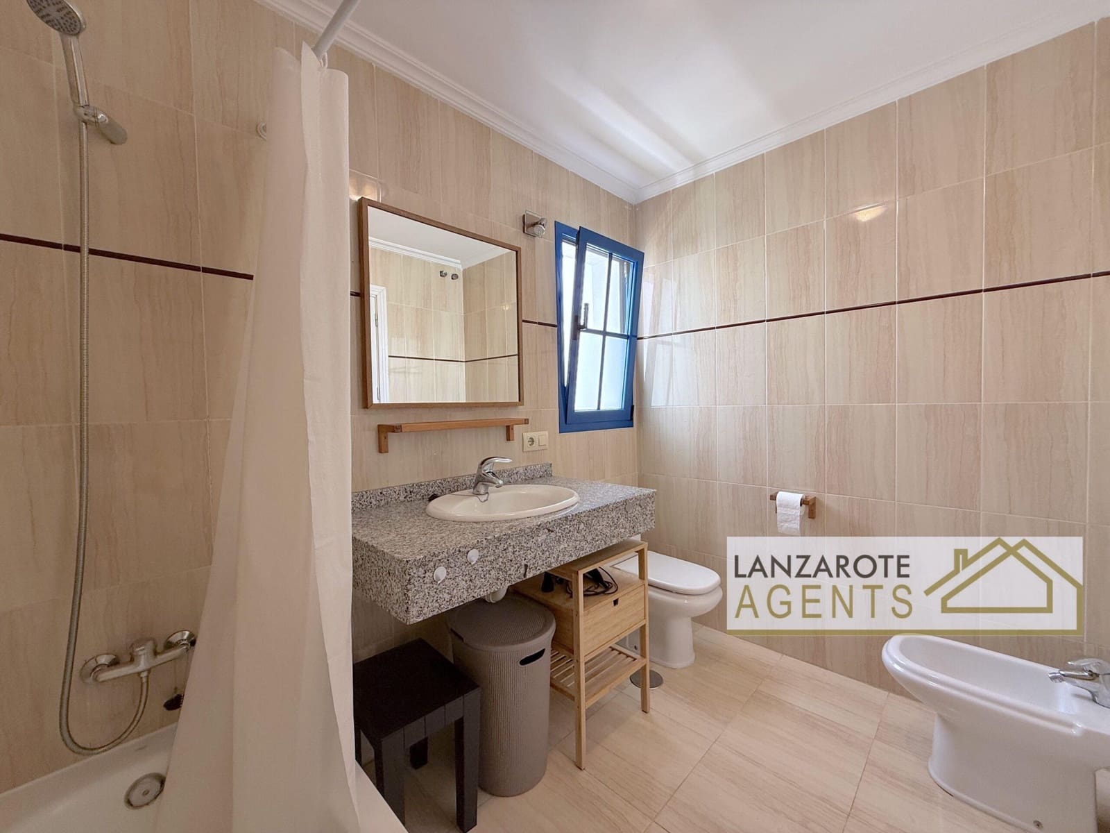 Villa/Maison de 2 chambres à louer à Playa Blanca avec garage - 2 250 € (Ref: 10004508)