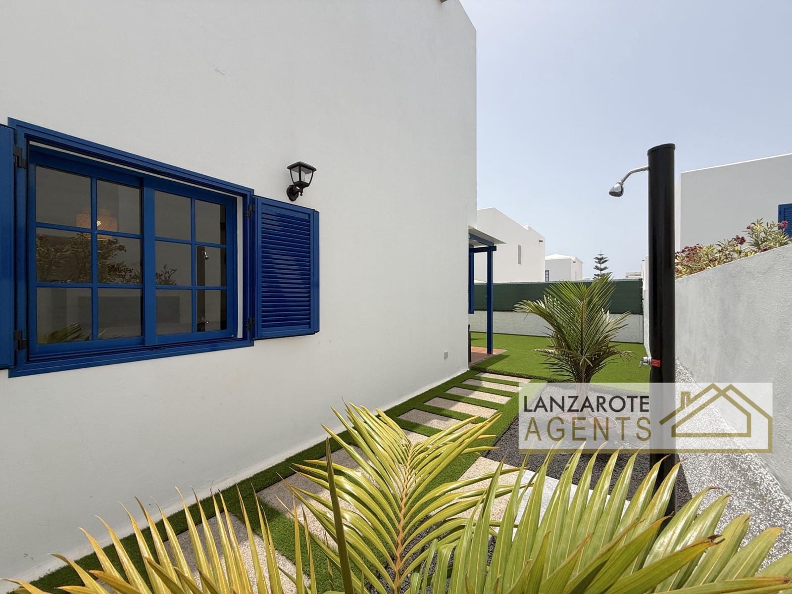 Villa/Maison de 2 chambres à louer à Playa Blanca avec garage - 2 250 € (Ref: 10004508)