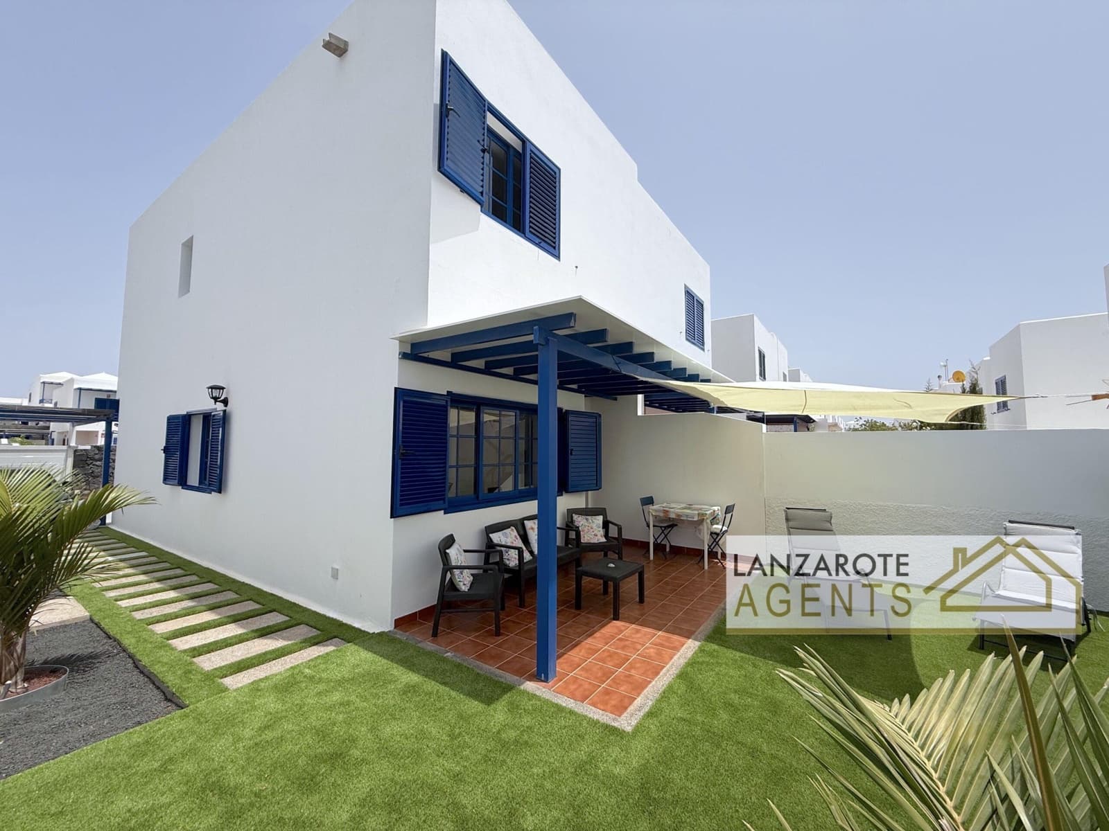 Villa/Maison de 2 chambres à louer à Playa Blanca avec garage - 2 250 € (Ref: 10004508)
