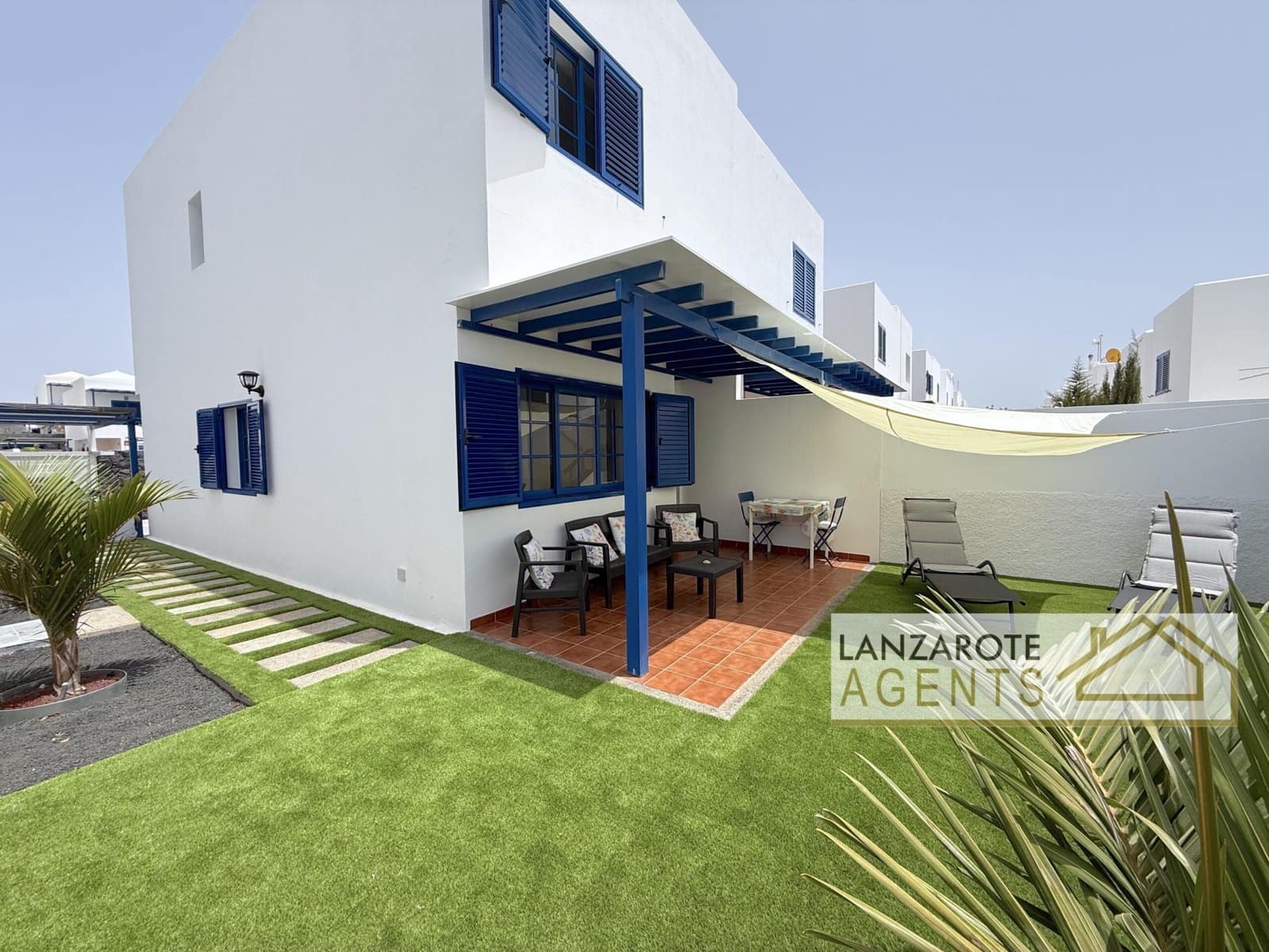 Villa/Maison de 2 chambres à louer à Playa Blanca avec garage - 2 250 € (Ref: 10004508)