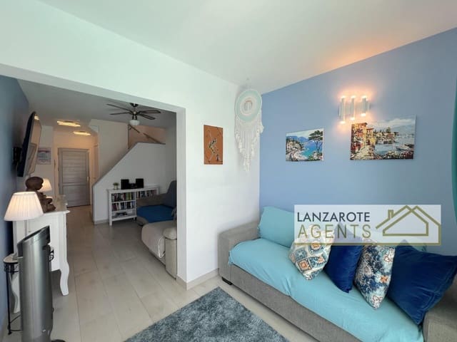 Chalet de 3 habitaciones en Playa Blanca, Yaiza en venta - 435.000 € (Ref: 10005989)