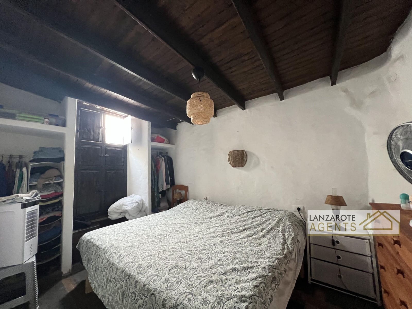 3 bedroom Villa for sale in Yaiza with garage - € 325,000 (Ref: 10012279)