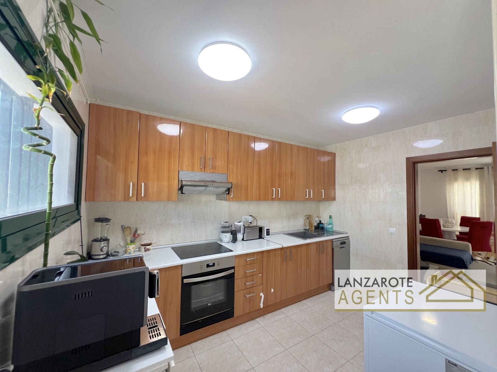 2 bedroom Villa for sale in Playa Blanca - € 315,000 (Ref: 10021387)