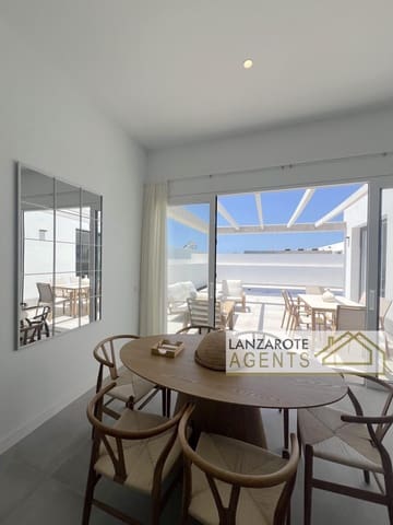 3 sypialnia Willa do wynajęcia w Playa Blanca, Yaiza z basenem - 3 000 € (Ref: 10044201)