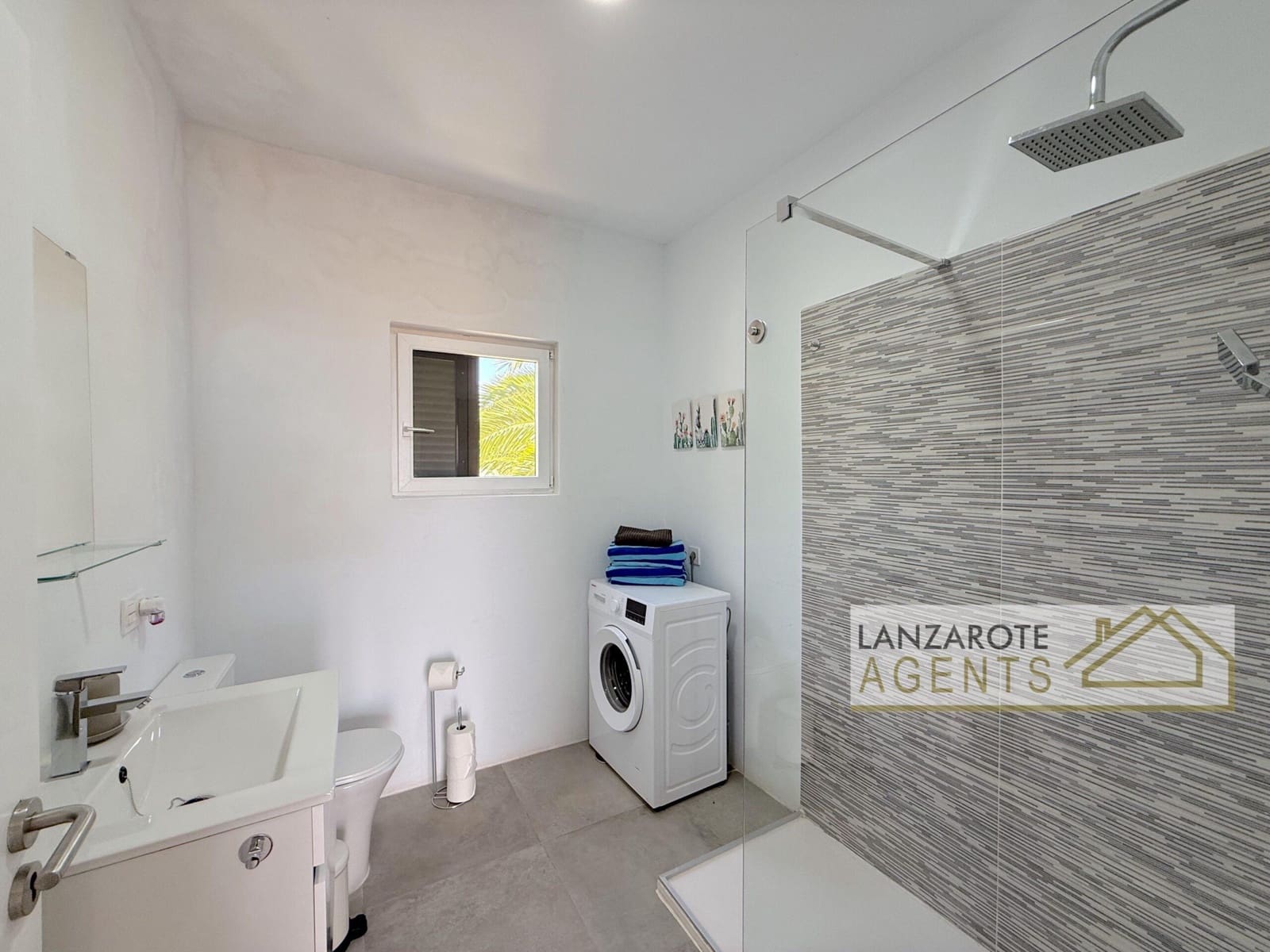 7 soveværelse Finca/Landehus til salg i Puerto Calero med swimmingpool garage - € 1.750.000 (Ref: 10048520)