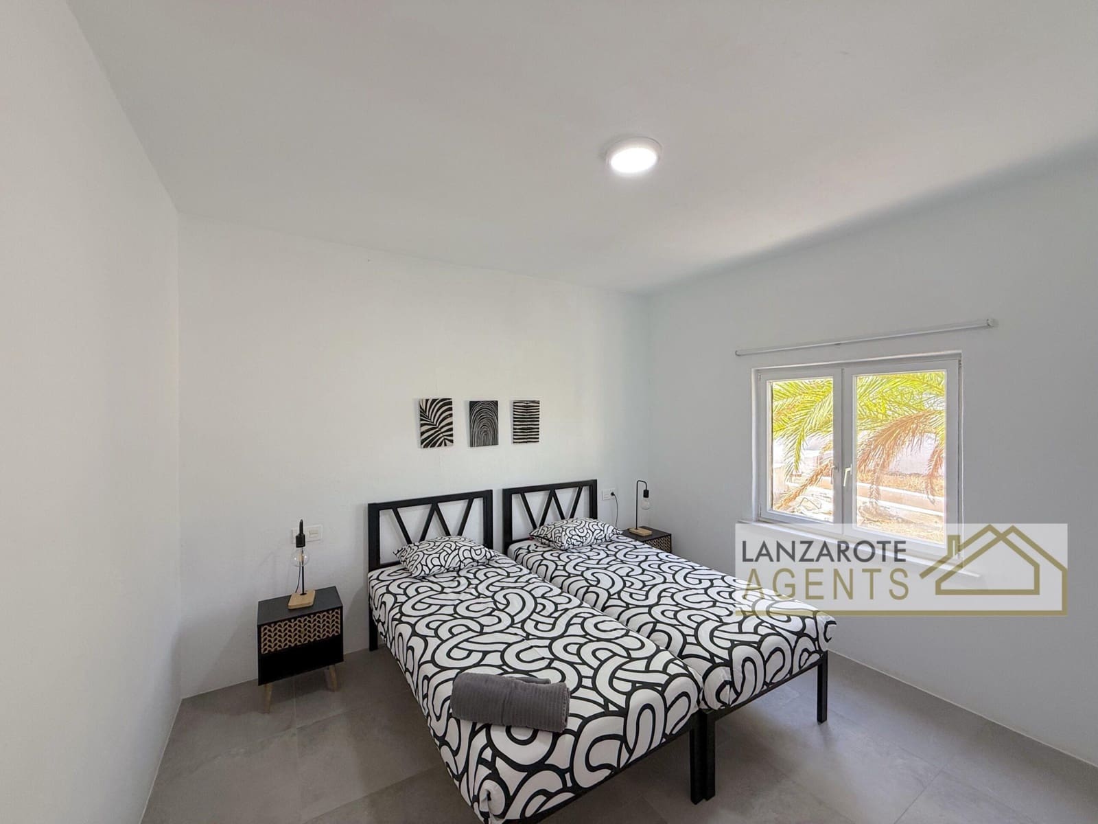 7 soveværelse Finca/Landehus til salg i Puerto Calero med swimmingpool garage - € 1.750.000 (Ref: 10048520)