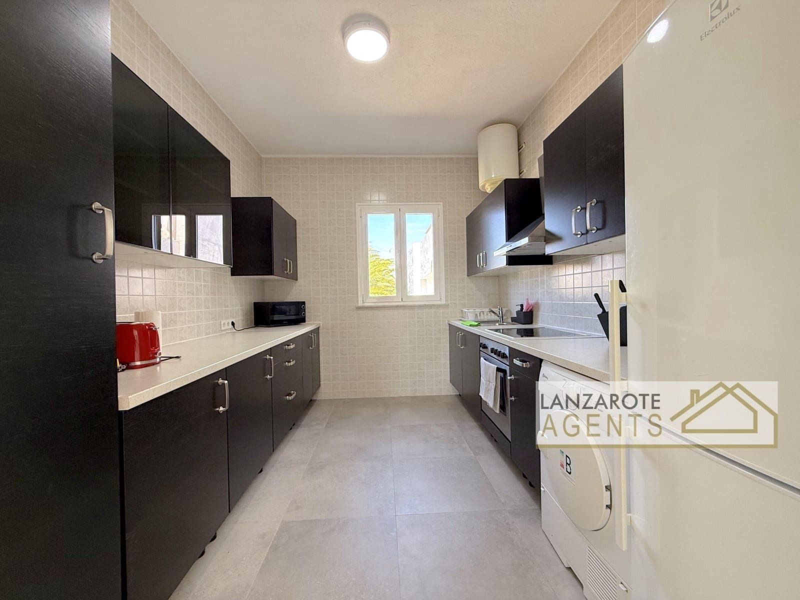 7 soveværelse Finca/Landehus til salg i Puerto Calero med swimmingpool garage - € 1.750.000 (Ref: 10048520)