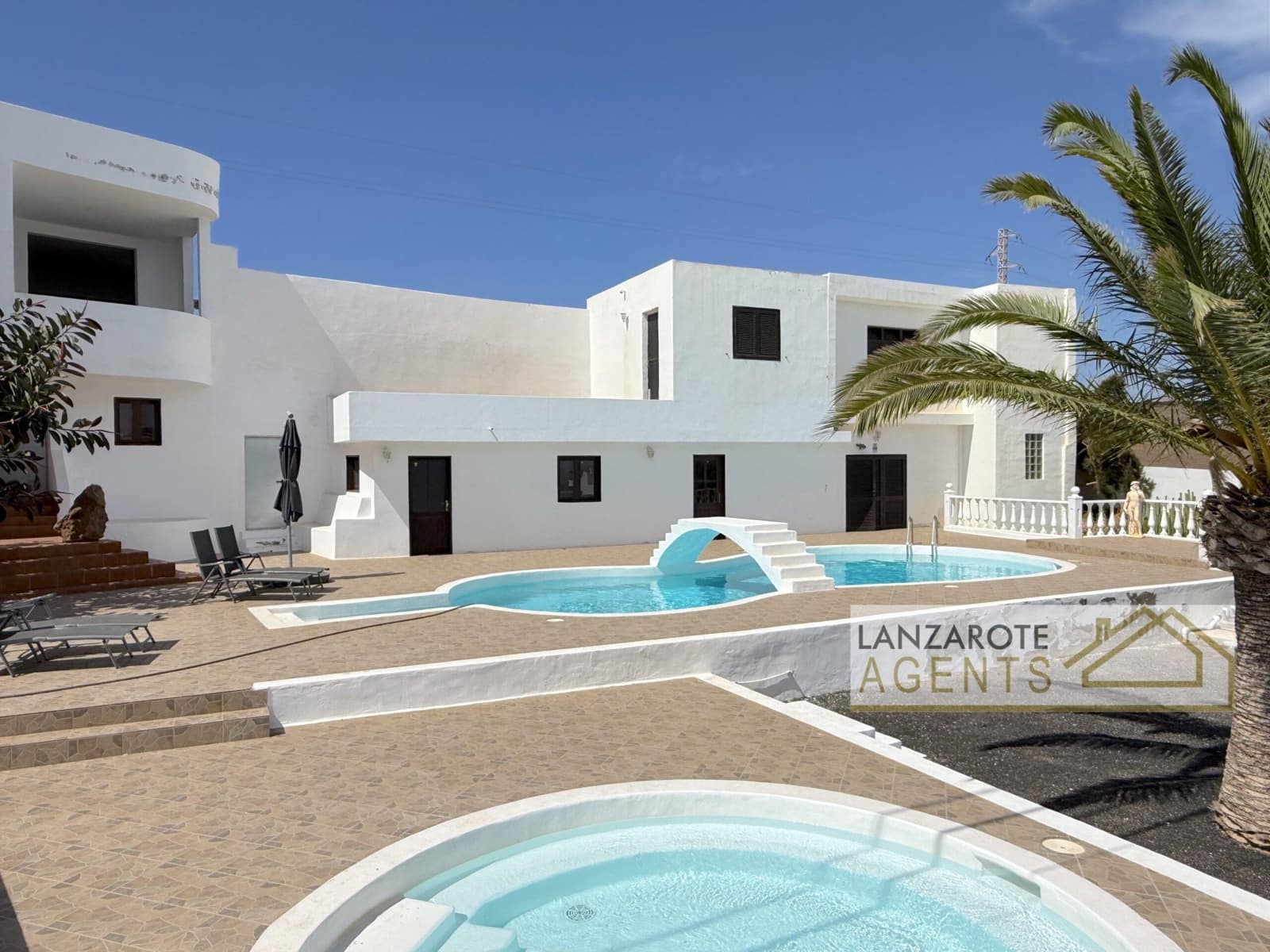 7 soveværelse Finca/Landehus til salg i Puerto Calero med swimmingpool garage - € 1.750.000 (Ref: 10048520)