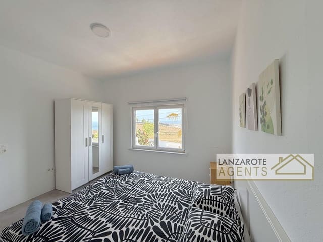 7 soveværelse Finca/Landehus til salg i Puerto Calero, Yaiza med swimmingpool garage - € 1.750.000 (Ref: 10048520)