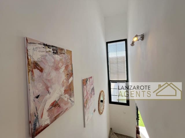 Adosado de 2 habitaciones en Playa Blanca, Yaiza en venta - 315.000 € (Ref: 10080145)