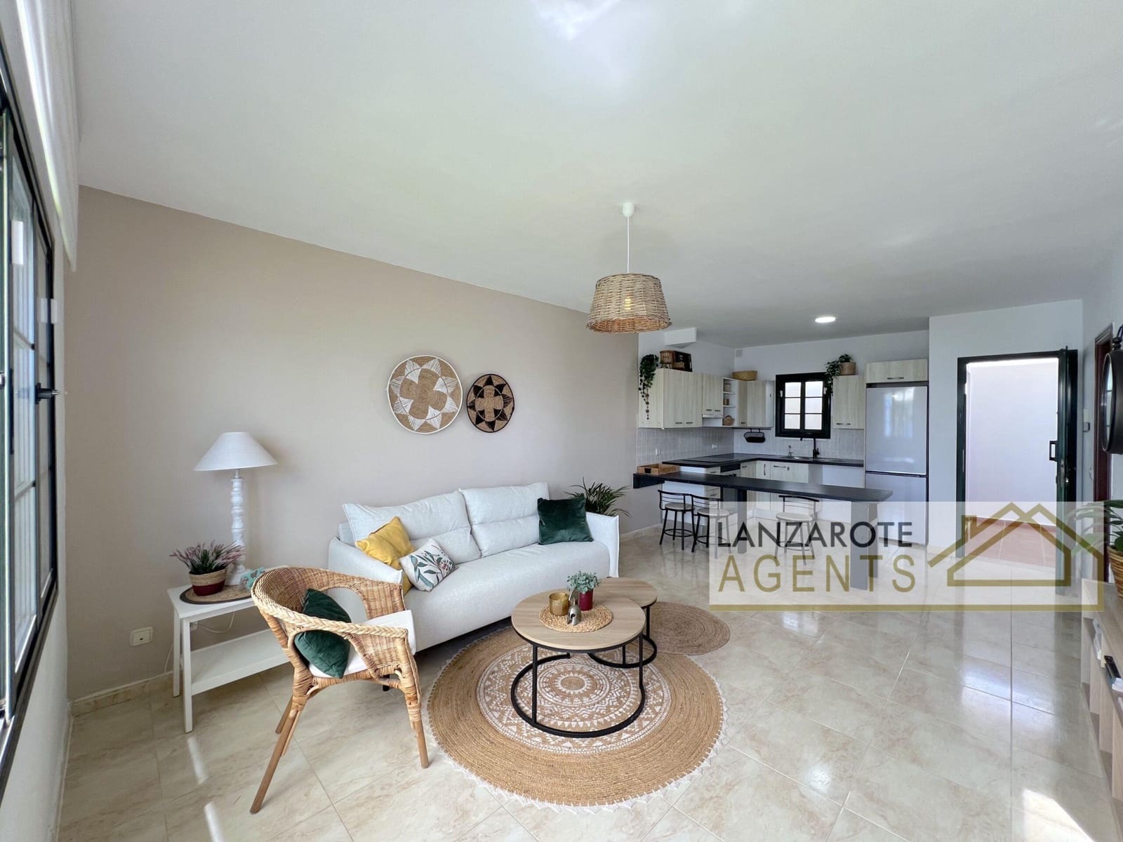 Adosado de 2 habitaciones en Playa Blanca en venta - 315.000 € (Ref: 10080145)