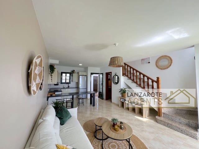 Adosado de 2 habitaciones en Playa Blanca, Yaiza en venta - 315.000 € (Ref: 10080145)