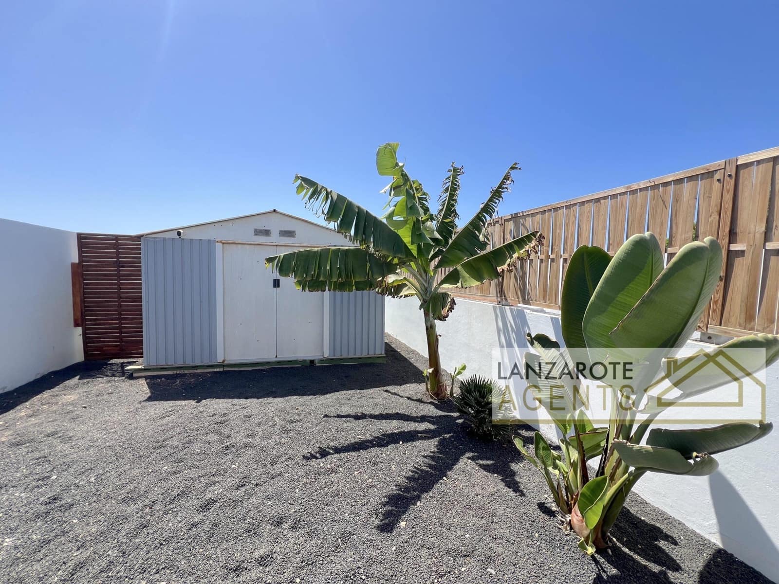 Adosado de 2 habitaciones en Playa Blanca en venta - 315.000 € (Ref: 10080145)