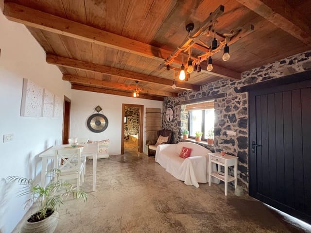 2 chambre Finca/Maison de Campagne à vendre à Arrieta, Haría - 298 000 € (Ref: 10093944)