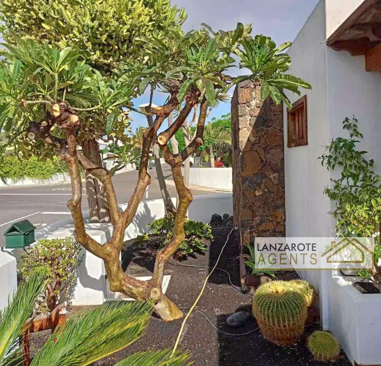 6 slaapkamer Villa te koop in Playa del Cable met zwembad garage - € 1.045.000 (Ref: 10093945)