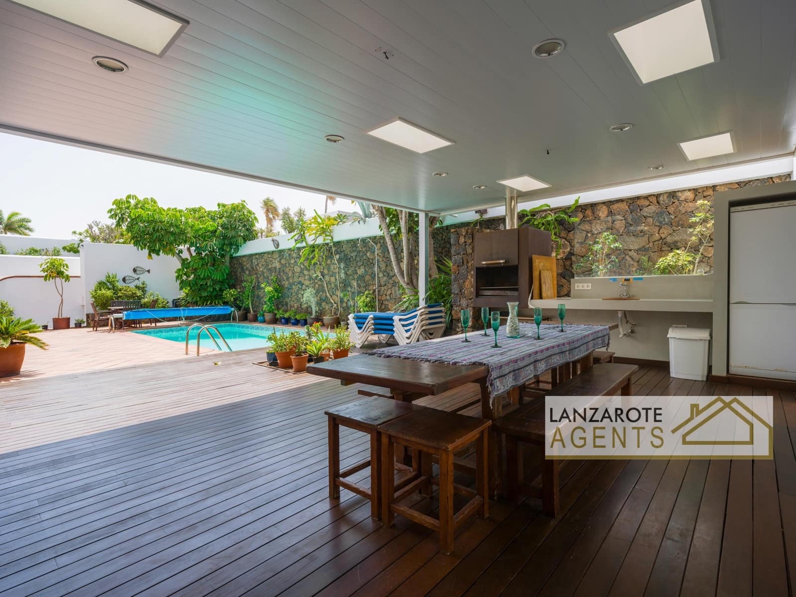 6 slaapkamer Villa te koop in Playa del Cable met zwembad garage - € 1.045.000 (Ref: 10093945)