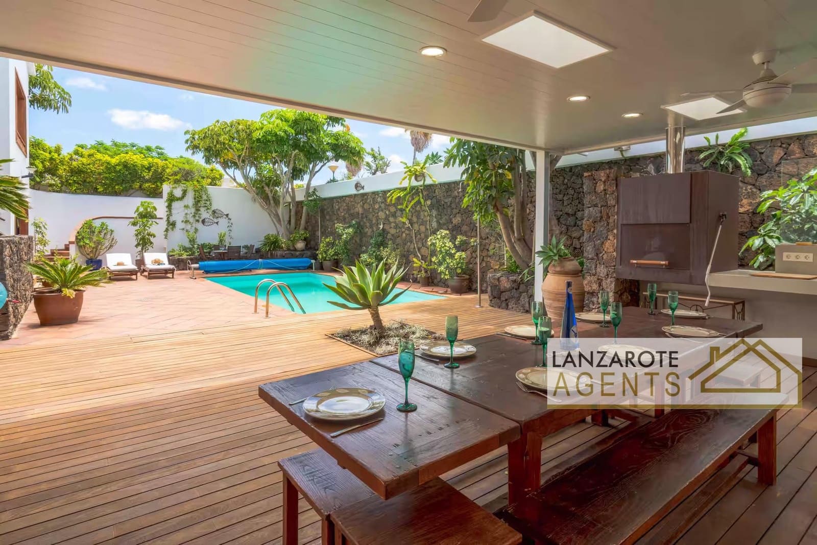 6 slaapkamer Villa te koop in Playa del Cable met zwembad garage - € 1.045.000 (Ref: 10093945)