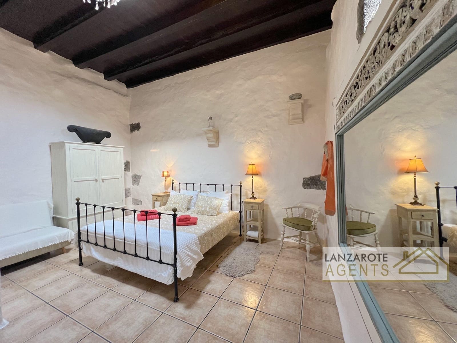 Chalet de 1 habitación en Teguise en alquiler con piscina - 1.200 € (Ref: 10135229)