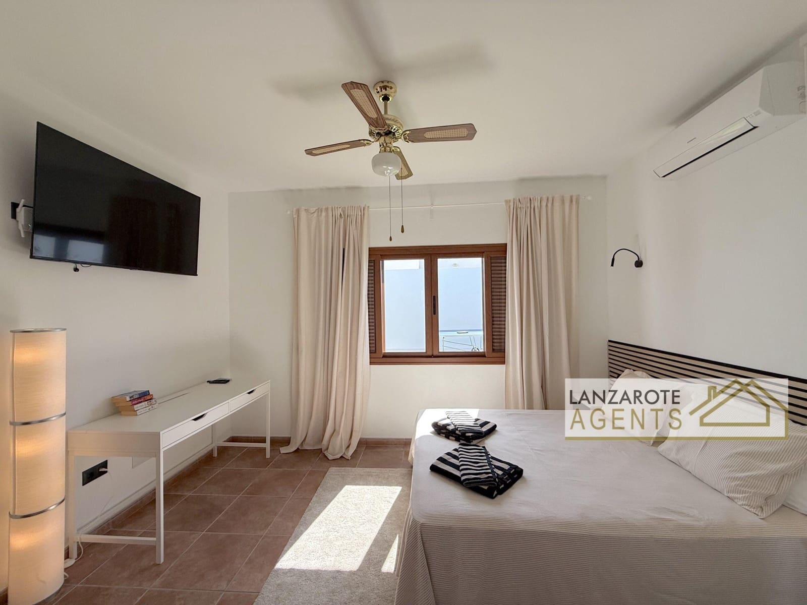 4 quarto Moradia para venda em Playa Blanca com piscina garagem - 699 000 € (Ref: 10145339)