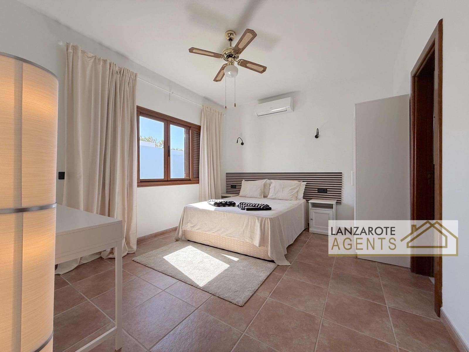 4 quarto Moradia para venda em Playa Blanca com piscina garagem - 699 000 € (Ref: 10145339)
