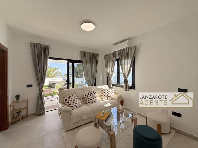 4 quarto Moradia para venda em Playa Blanca, Yaiza com piscina garagem - 699 000 € (Ref: 10145339)