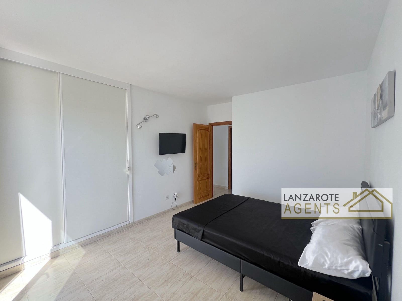 4 sypialnia Dom blizniak na sprzedaż w Playa Blanca z basenem - 625 000 € (Ref: 10148140)