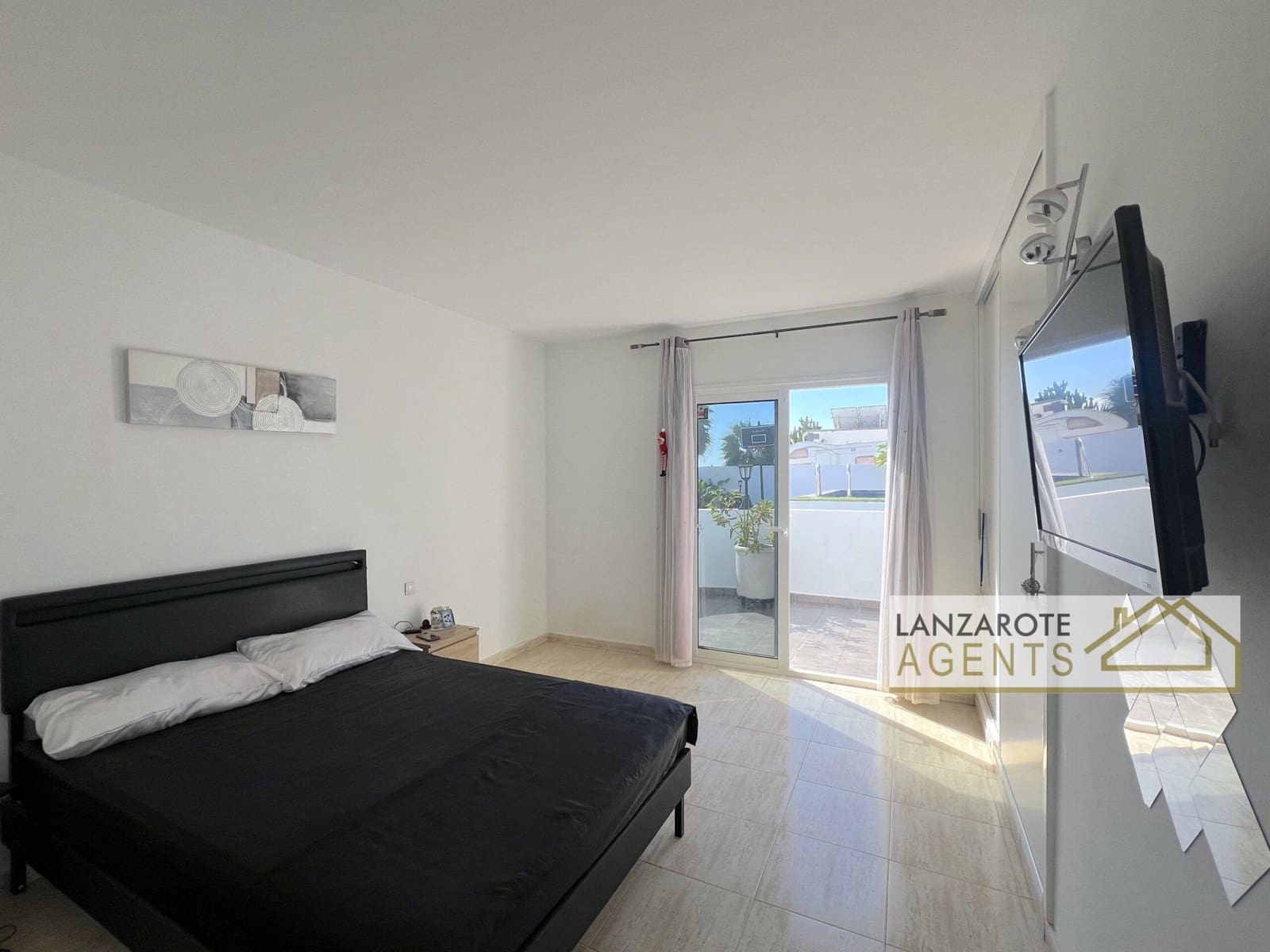4 sypialnia Dom blizniak na sprzedaż w Playa Blanca z basenem - 625 000 € (Ref: 10148140)