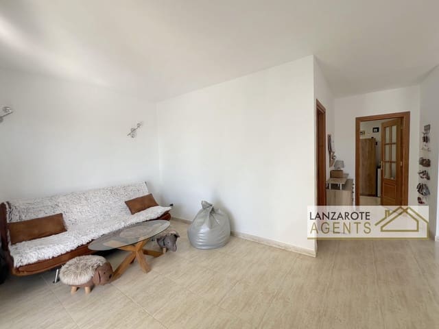 4 sypialnia Dom blizniak na sprzedaż w Playa Blanca, Yaiza z basenem - 625 000 € (Ref: 10148140)