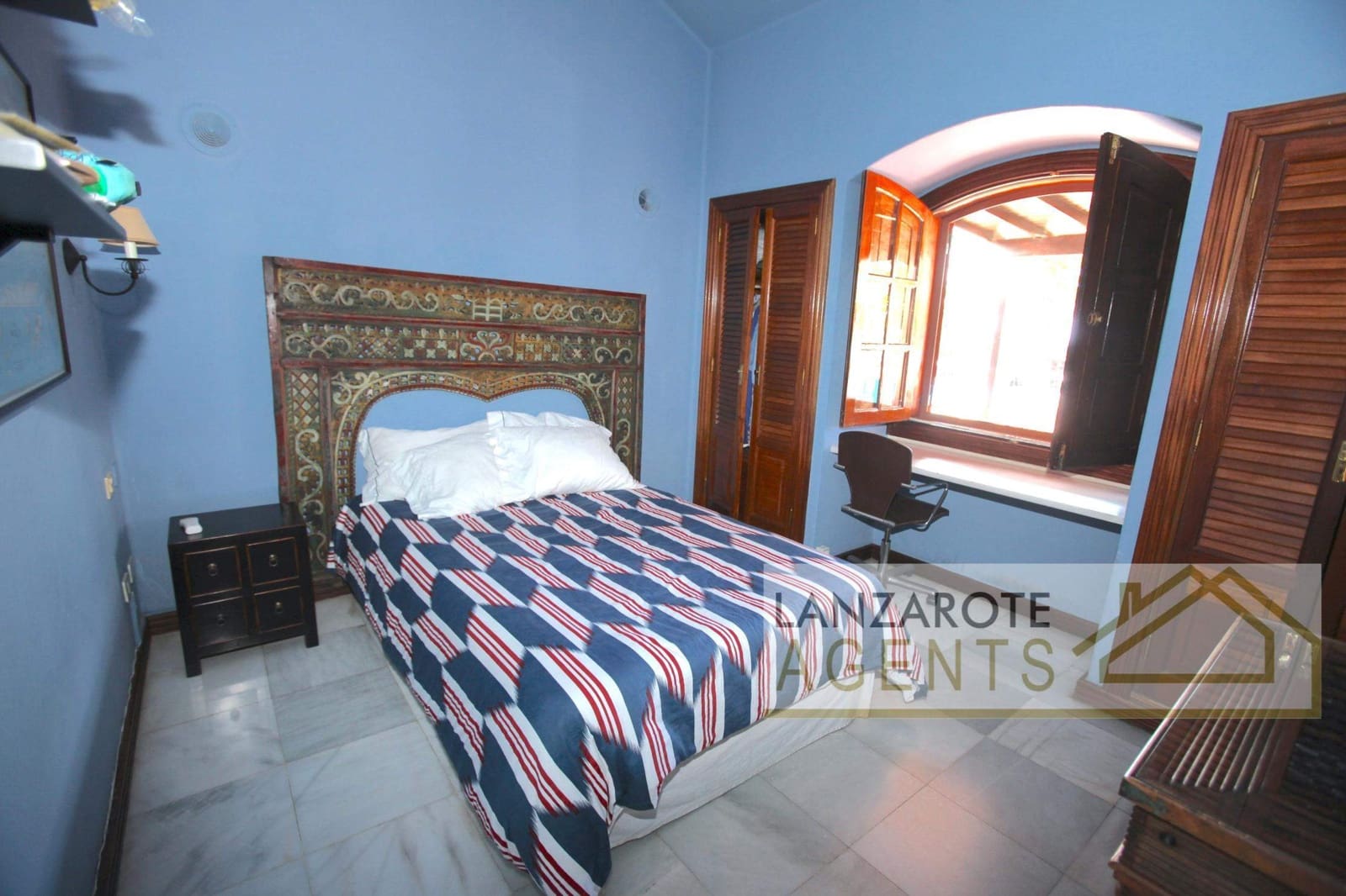 5 makuuhuone Huvila myytävänä paikassa Playa Blanca mukana uima-altaan - 897 000 € (Ref: 5548653)