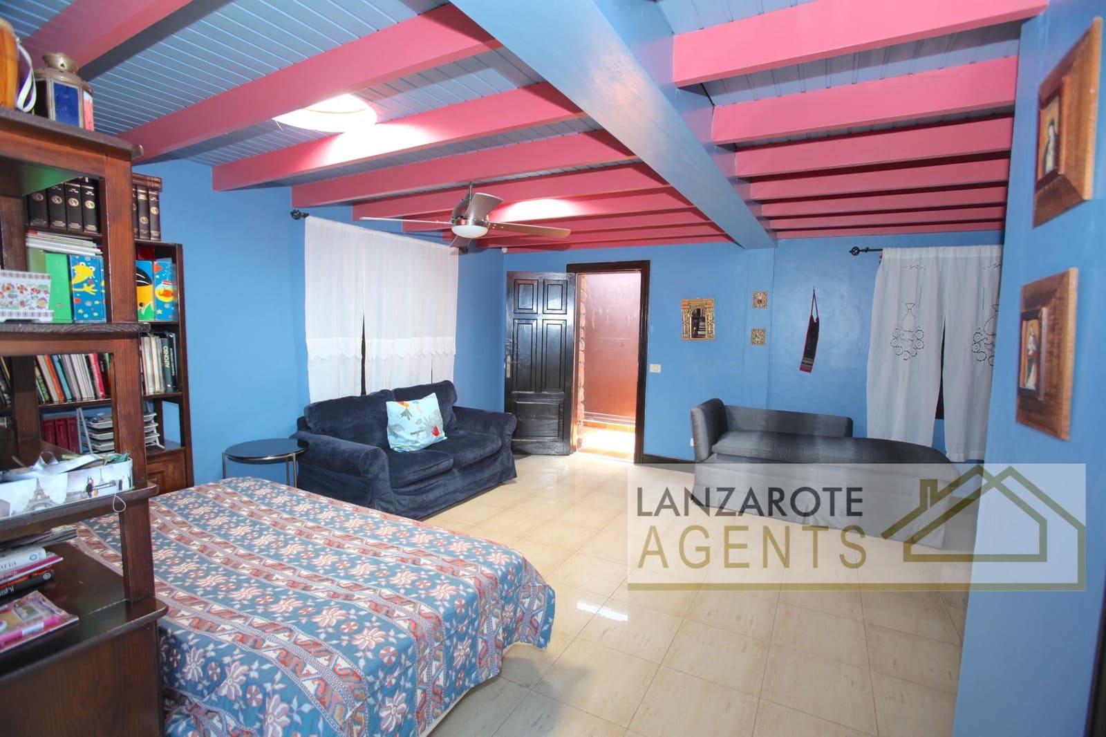 5 slaapkamer Villa te koop in Playa Blanca met zwembad garage - € 1.097.000 (Ref: 5548653)