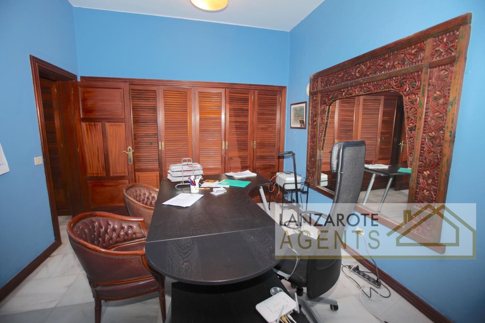 5 slaapkamer Villa te koop in Playa Blanca met zwembad garage - € 1.097.000 (Ref: 5548653)