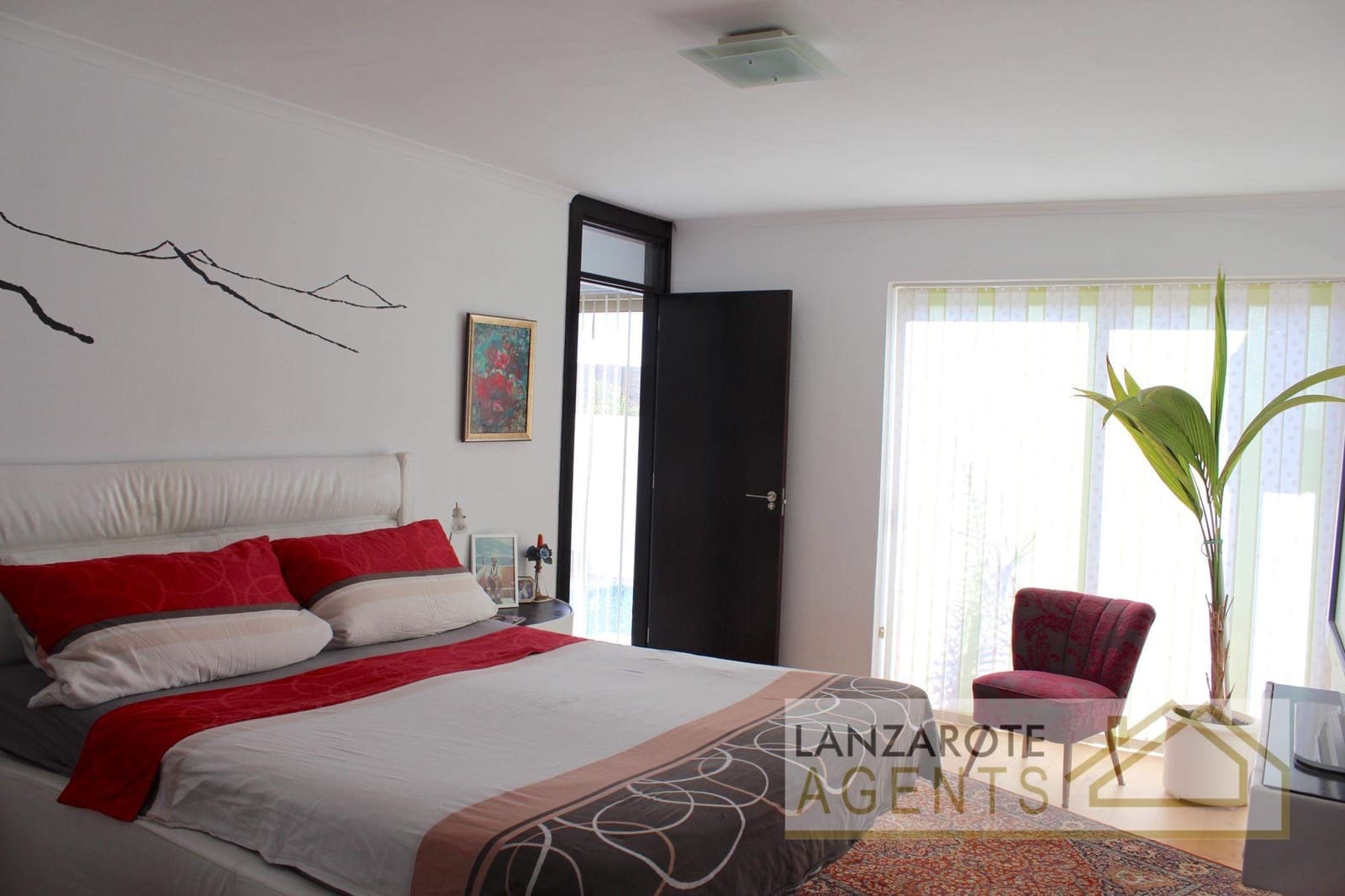 5 soverom Villa til salgs i Las Brenas med svømmebasseng - € 1 299 000 (Ref: 5548657)