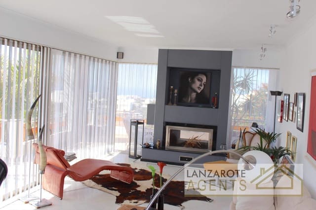 5 soverom Villa til salgs i Las Brenas, Yaiza med svømmebasseng - € 1 299 000 (Ref: 5548657)