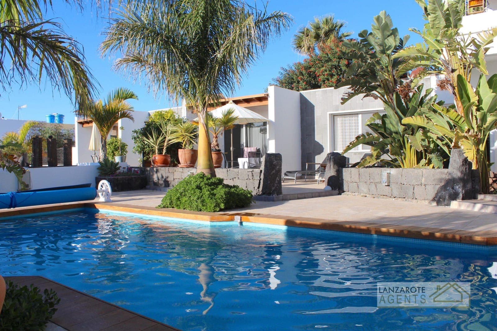 5 soverom Villa til salgs i Las Brenas med svømmebasseng - € 1 299 000 (Ref: 5548657)