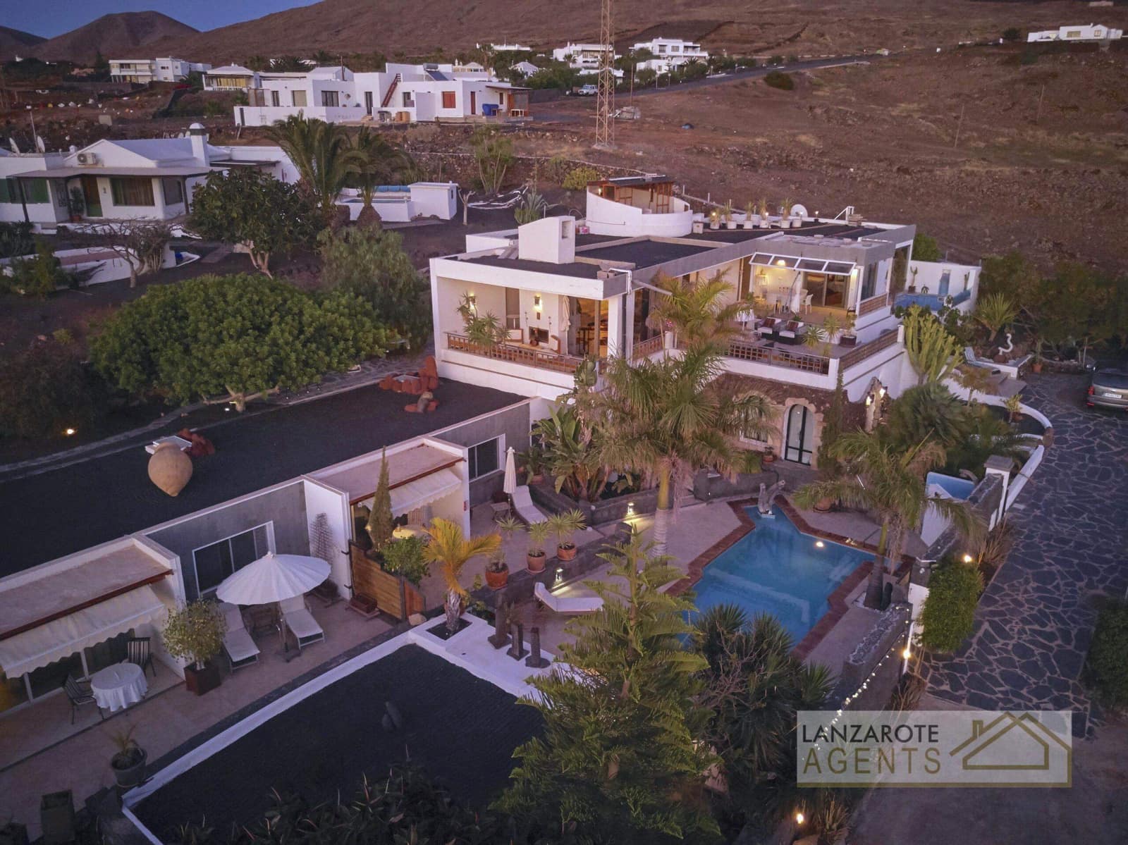5 soverom Villa til salgs i Las Brenas med svømmebasseng - € 1 299 000 (Ref: 5548657)