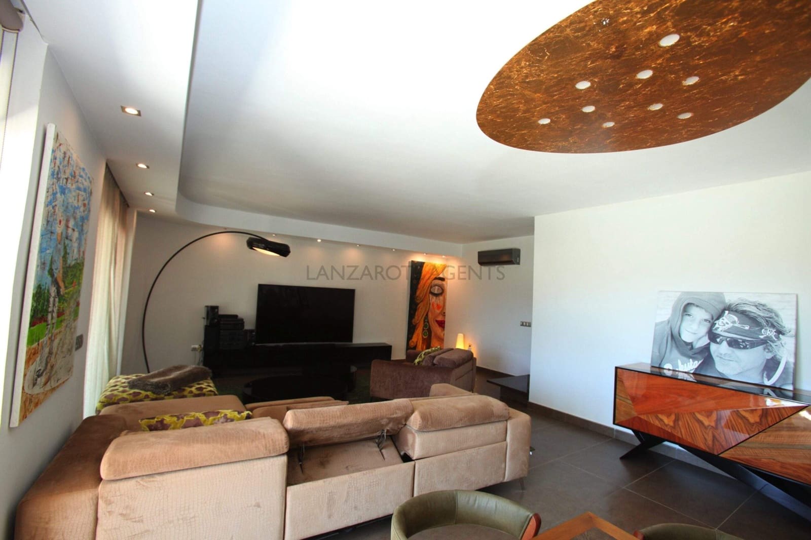 5 soverom Villa til salgs i Playa Blanca med garasje - € 2 200 000 (Ref: 6202982)