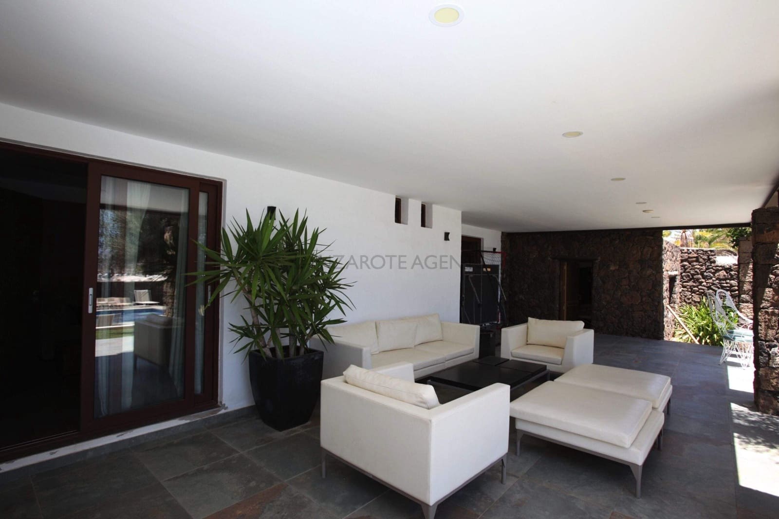 5 soverom Villa til salgs i Playa Blanca med garasje - € 2 200 000 (Ref: 6202982)