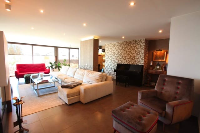 5 soverom Villa til salgs i Playa Blanca, Yaiza med garasje - € 2 200 000 (Ref: 6202982)