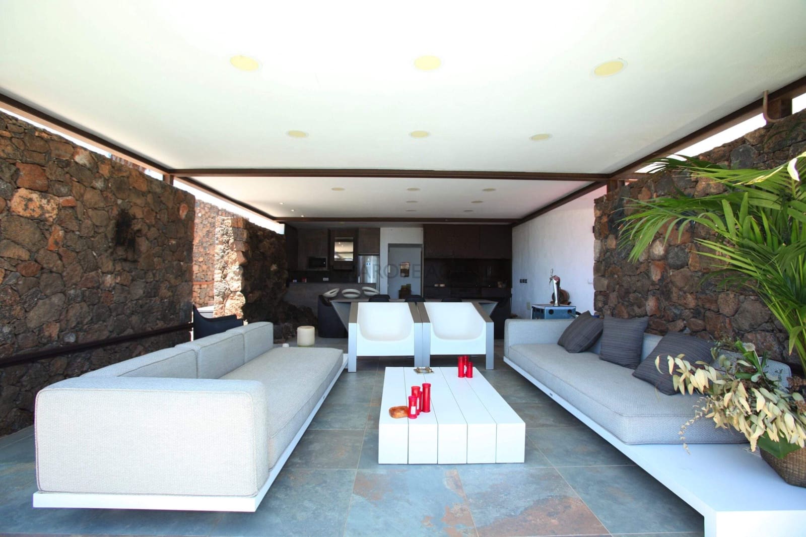 5 soverom Villa til salgs i Playa Blanca med garasje - € 2 200 000 (Ref: 6202982)