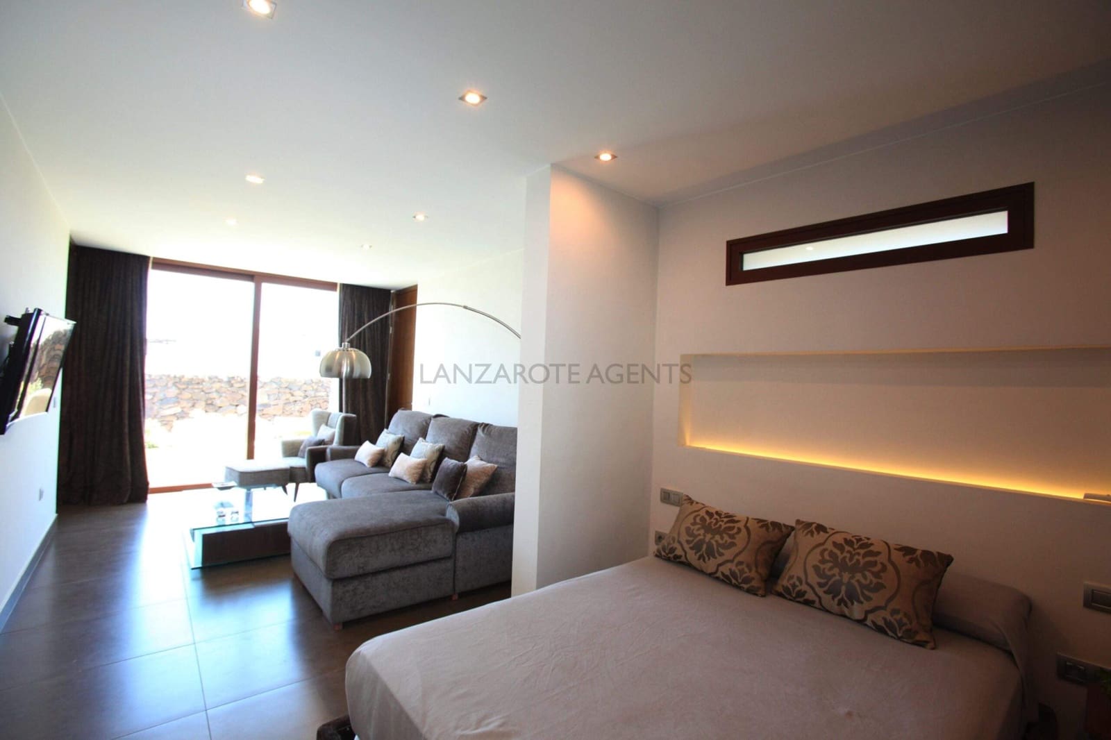 5 soverom Villa til salgs i Playa Blanca med garasje - € 2 200 000 (Ref: 6202982)