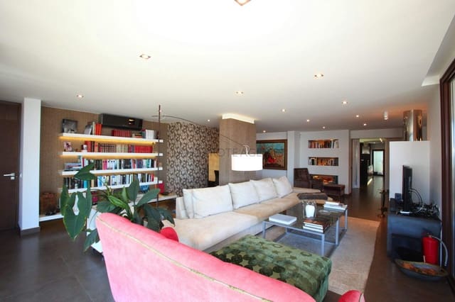 5 soverom Villa til salgs i Playa Blanca, Yaiza med garasje - € 2 200 000 (Ref: 6202982)