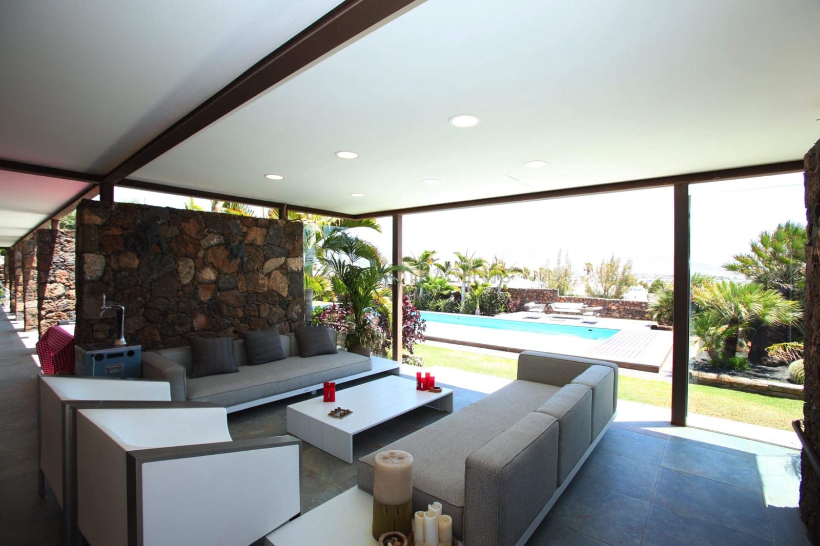 5 soverom Villa til salgs i Playa Blanca med garasje - € 2 200 000 (Ref: 6202982)