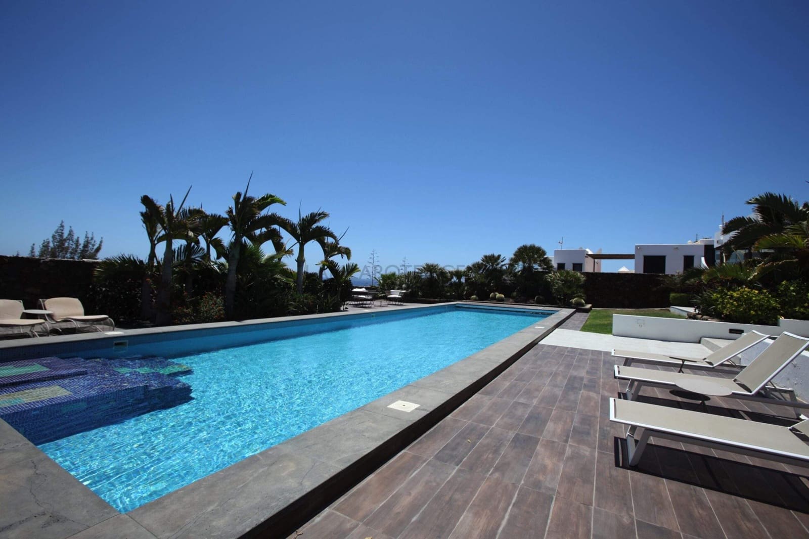 5 soverom Villa til salgs i Playa Blanca med garasje - € 2 200 000 (Ref: 6202982)