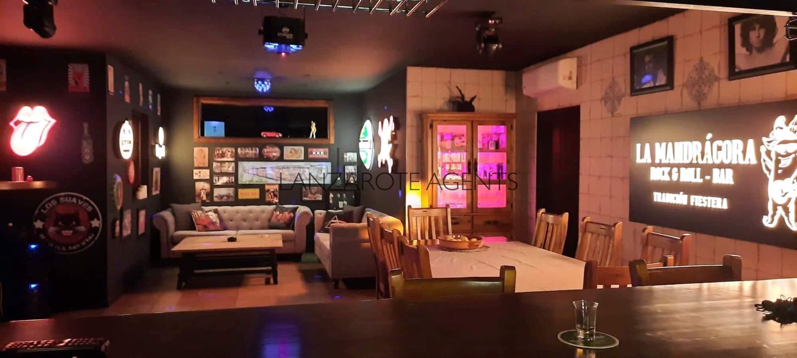 4 bedroom Villa for sale in Playa Blanca with pool - € 1,690,000 (Ref: 6618457)