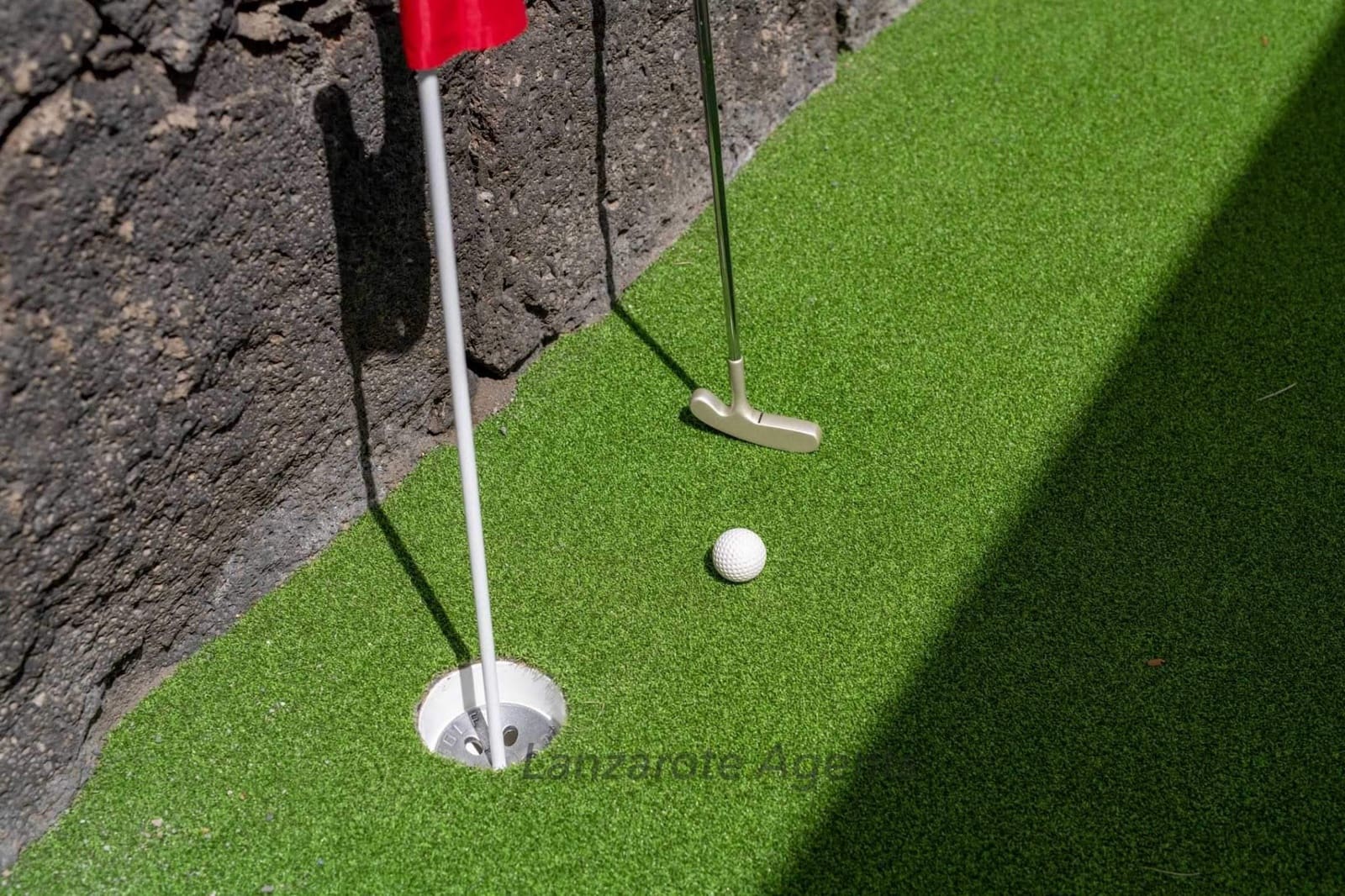 4 bedroom Villa for sale in Playa Blanca with pool - € 1,690,000 (Ref: 6618457)