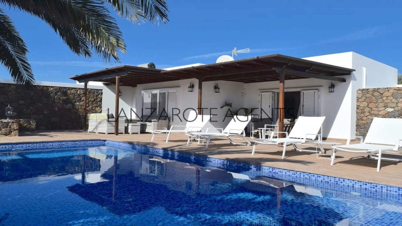 4 soverom Villa til salgs i Playa Blanca med svømmebasseng - € 1 690 000 (Ref: 6618457)