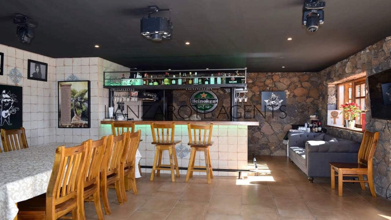 4 soverom Villa til salgs i Playa Blanca med svømmebasseng - € 1 690 000 (Ref: 6618457)
