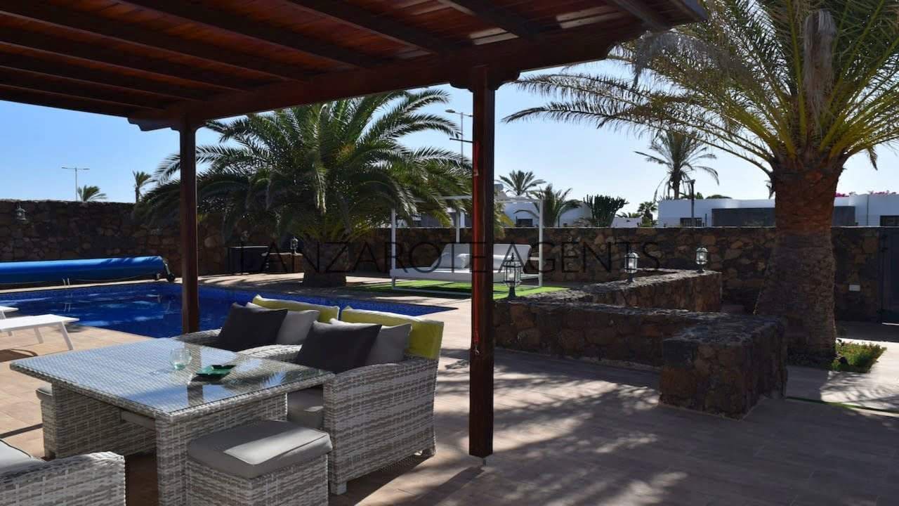 4 soverom Villa til salgs i Playa Blanca med svømmebasseng - € 1 690 000 (Ref: 6618457)