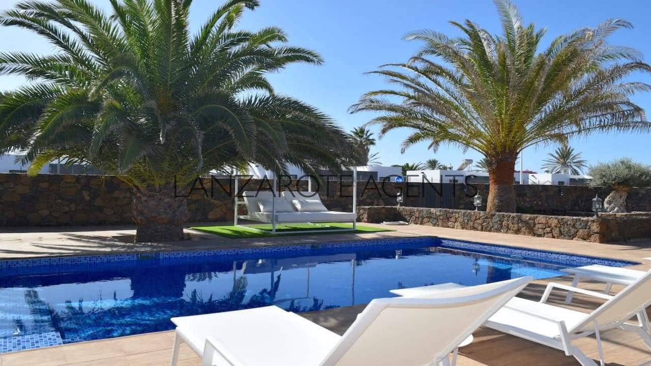 4 soverom Villa til salgs i Playa Blanca med svømmebasseng - € 1 690 000 (Ref: 6618457)